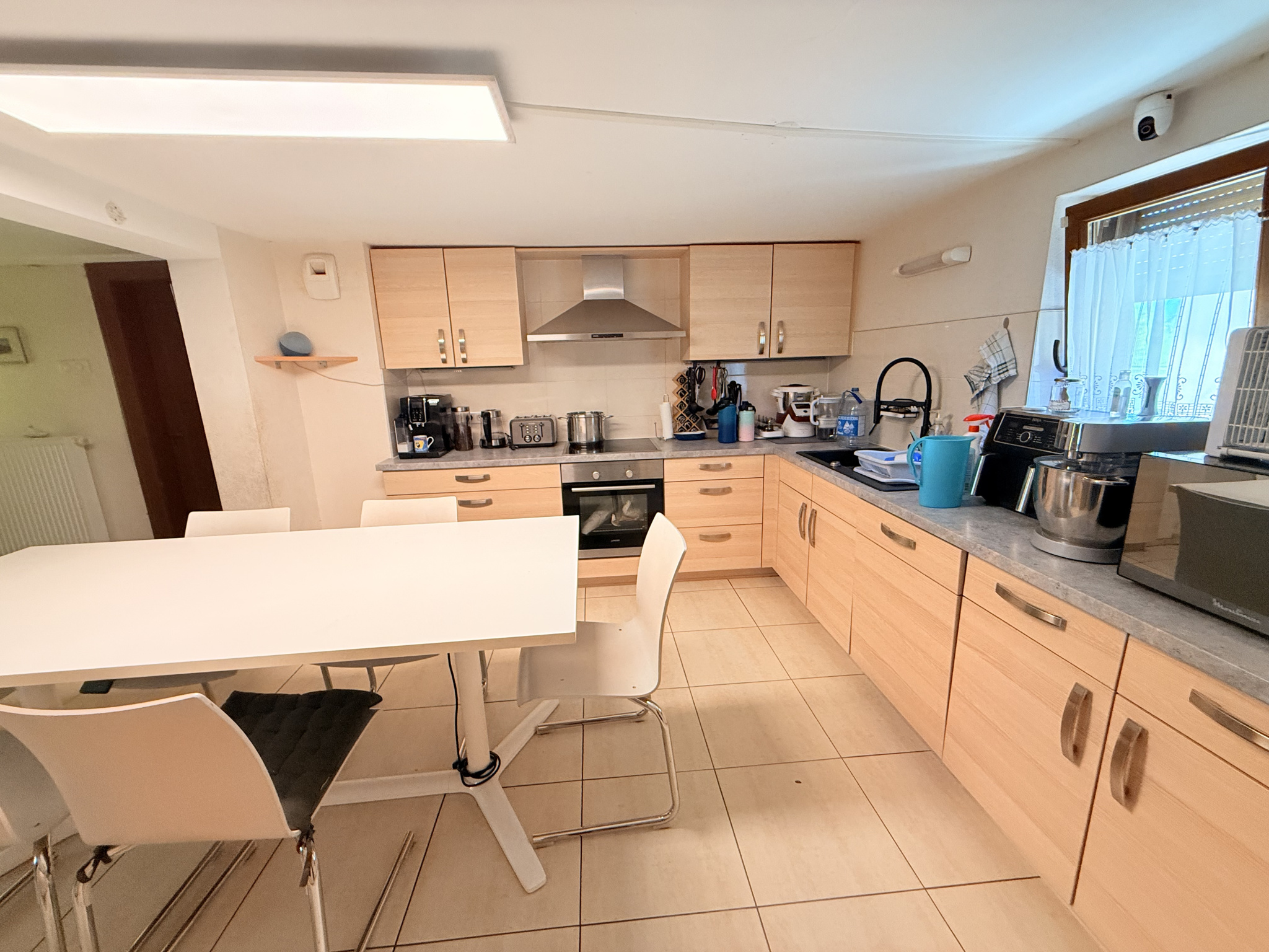 Maison 7 pièces 140m2 avec grange .