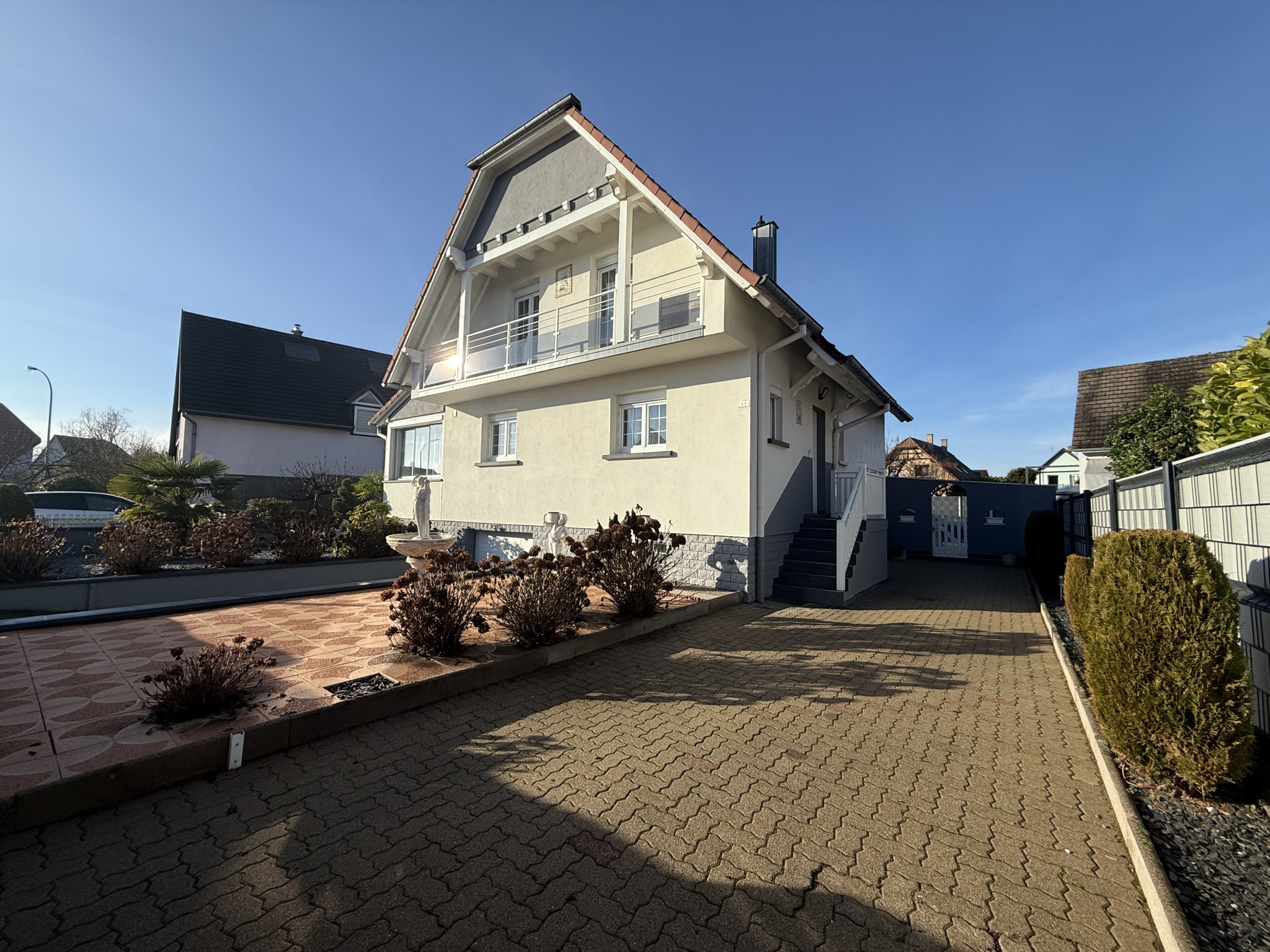En exclusivité   Belle maison familiale 7 pièces avec piscine à Hoerdt