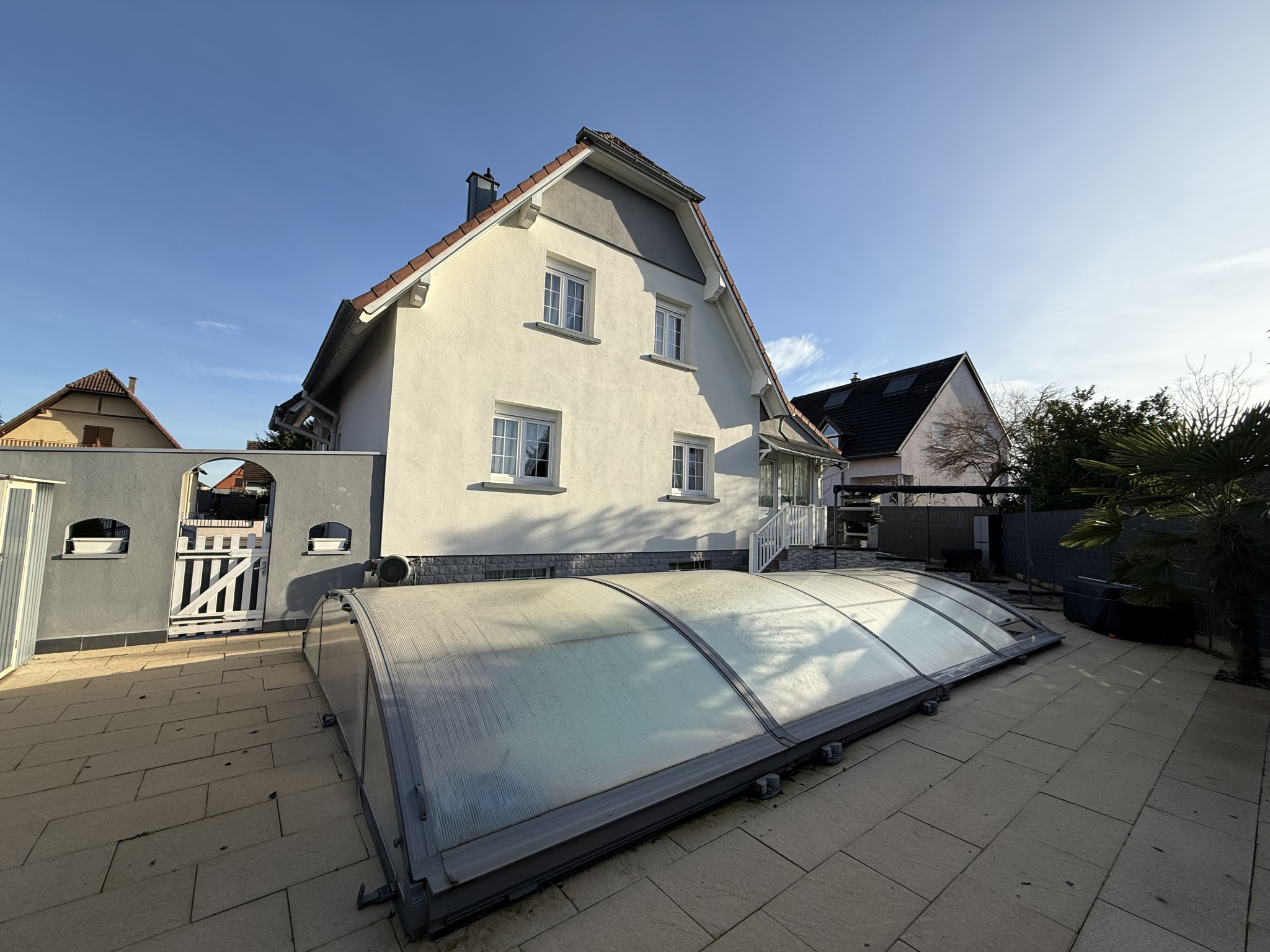 En exclusivité   Belle maison familiale 7 pièces avec piscine à Hoerdt
