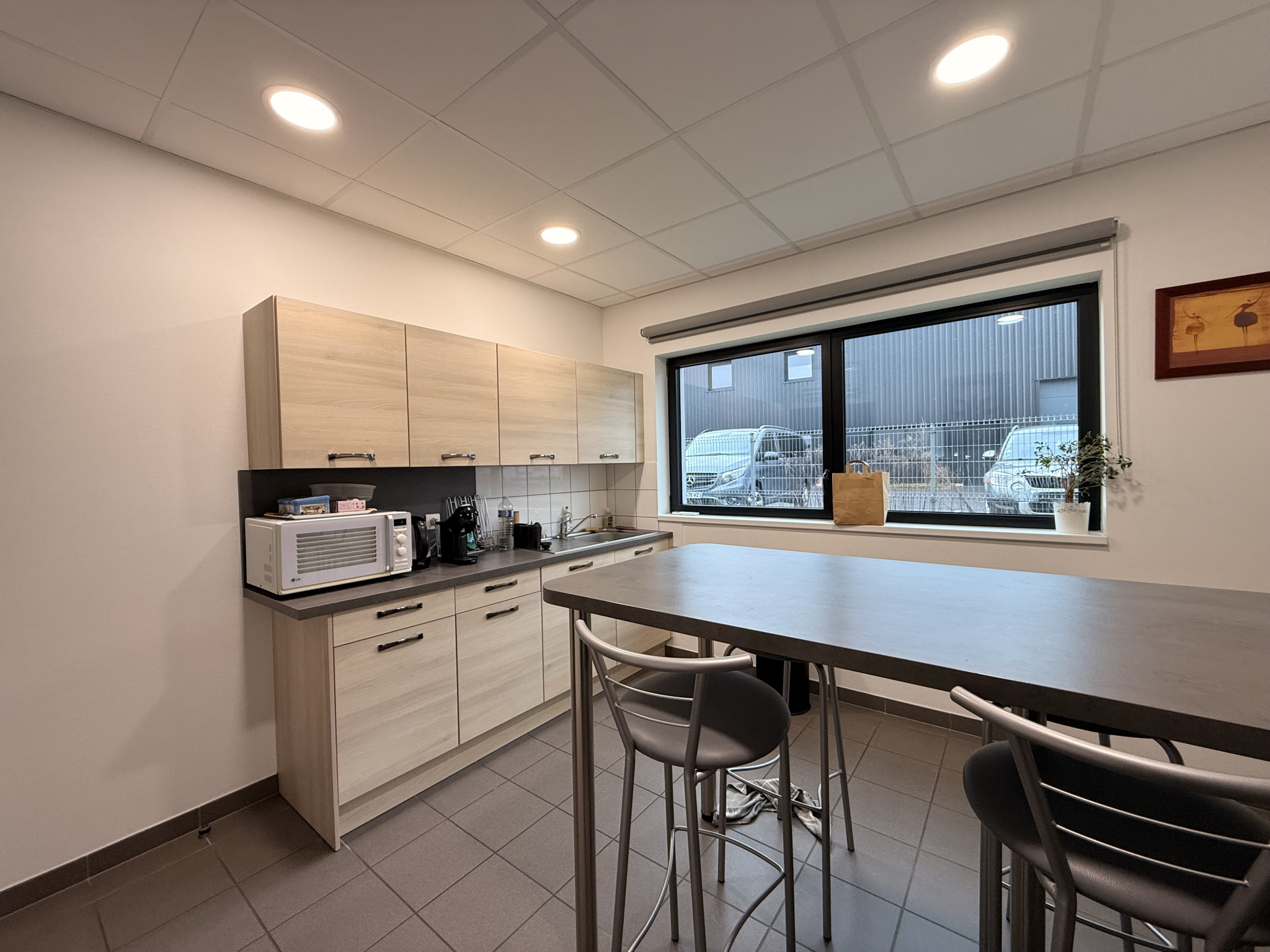 Hoerdt , zone du Birken , locaux de 839m2 sur 22,46ares