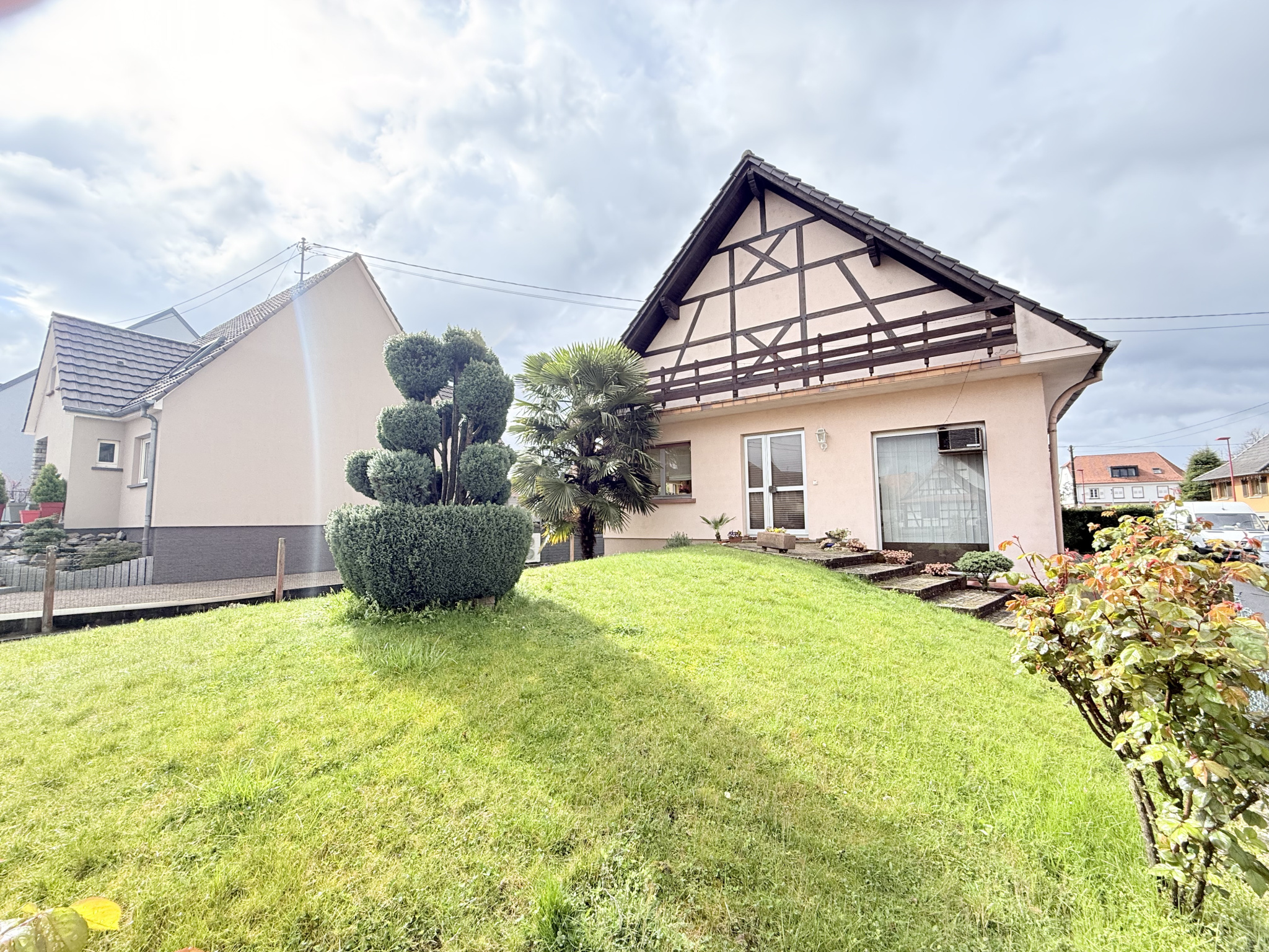 Immeuble 246m2 sur 5,82m2.