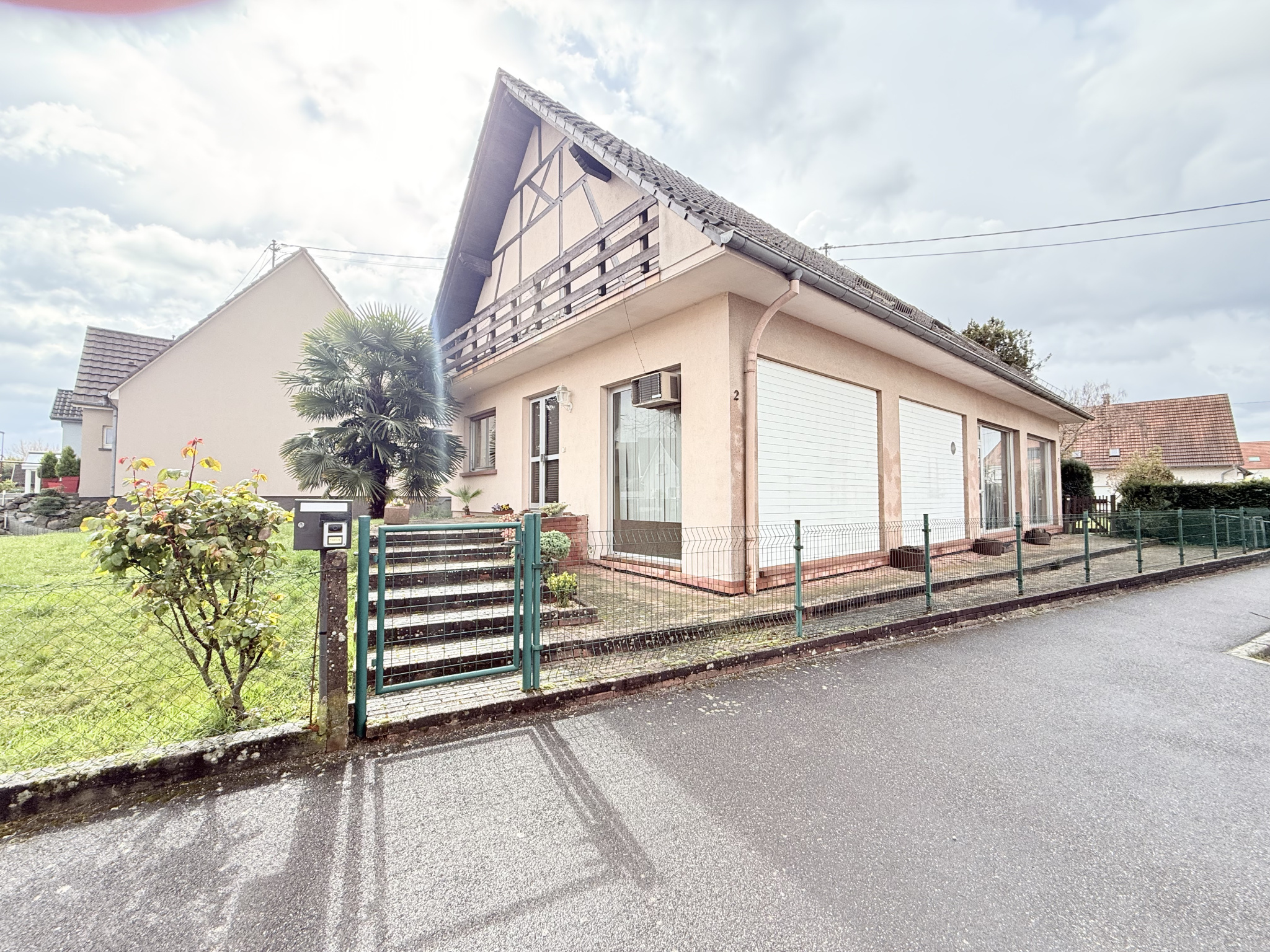 Immeuble 246m2 sur 5,82m2.