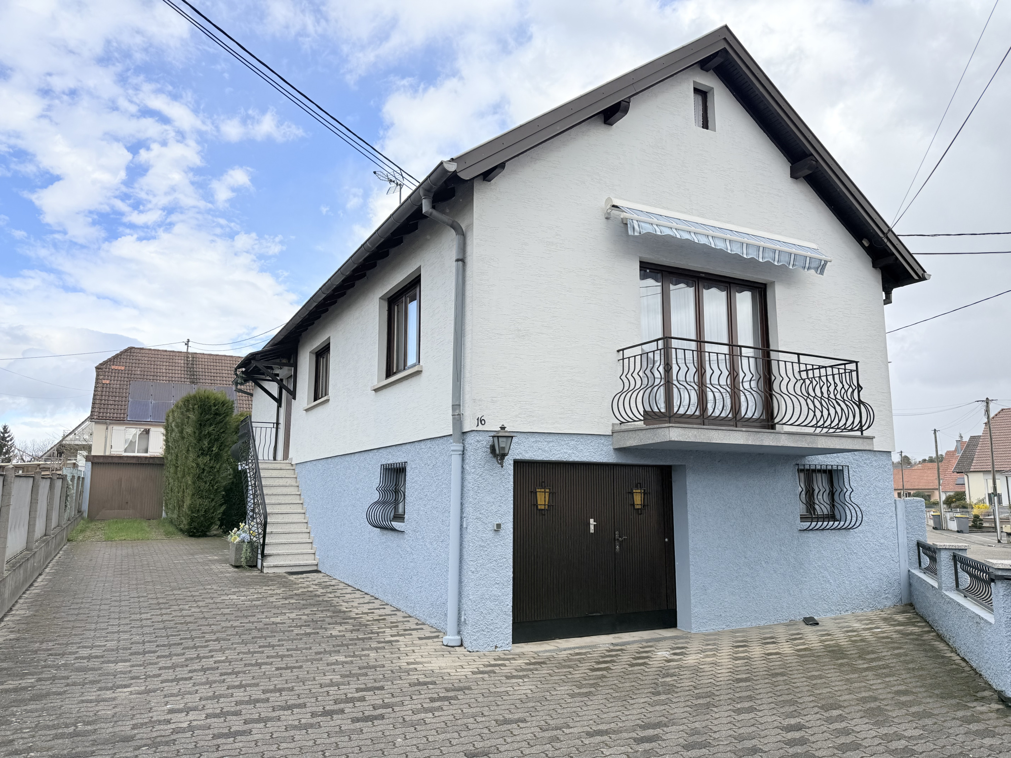 À saisir à Gries   Maison 4/5 pièces de 125 m2 hab. 4,06 ares.