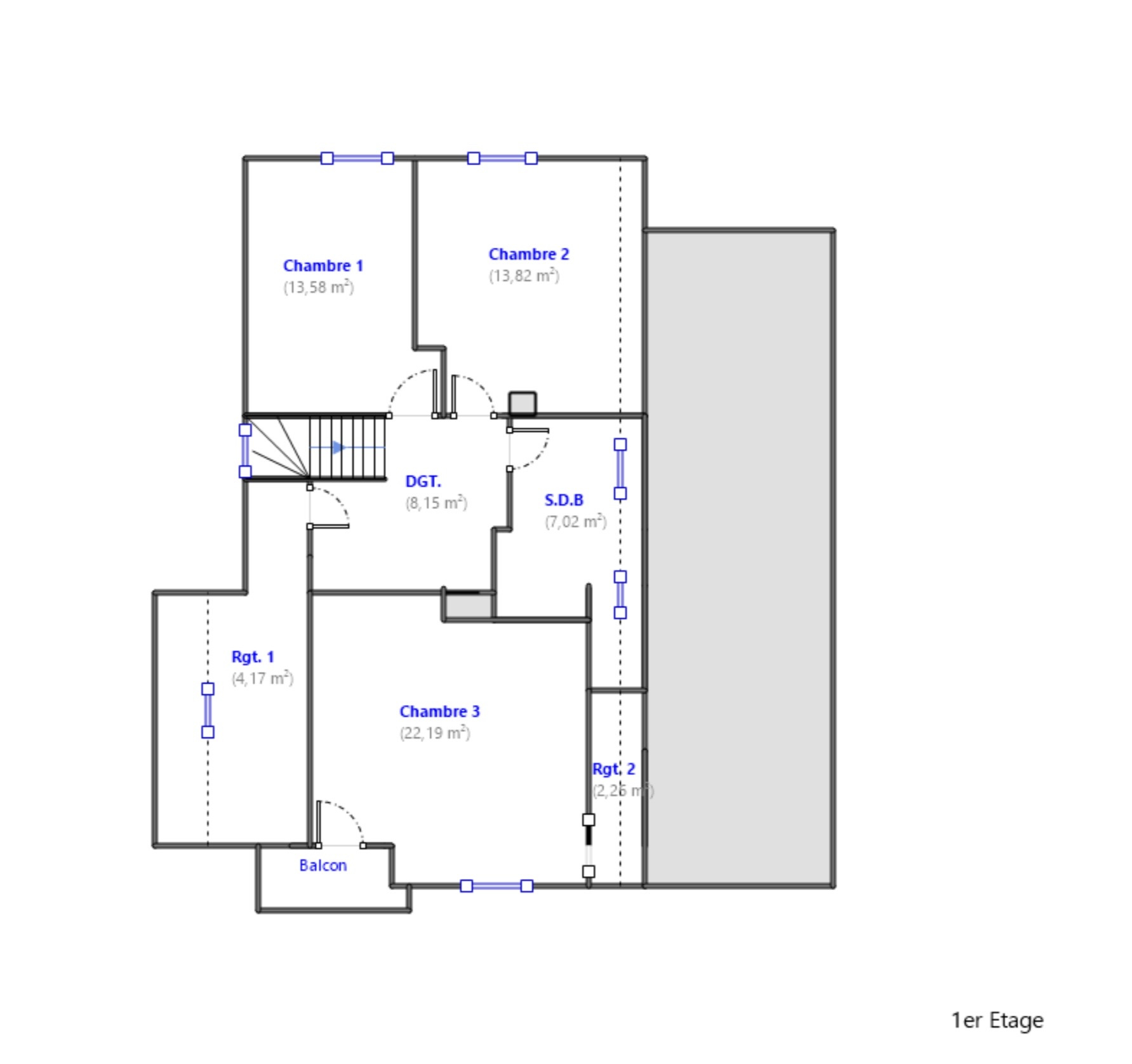 A saisir , belle maison 7 pièces sur 16 ares de terrain.