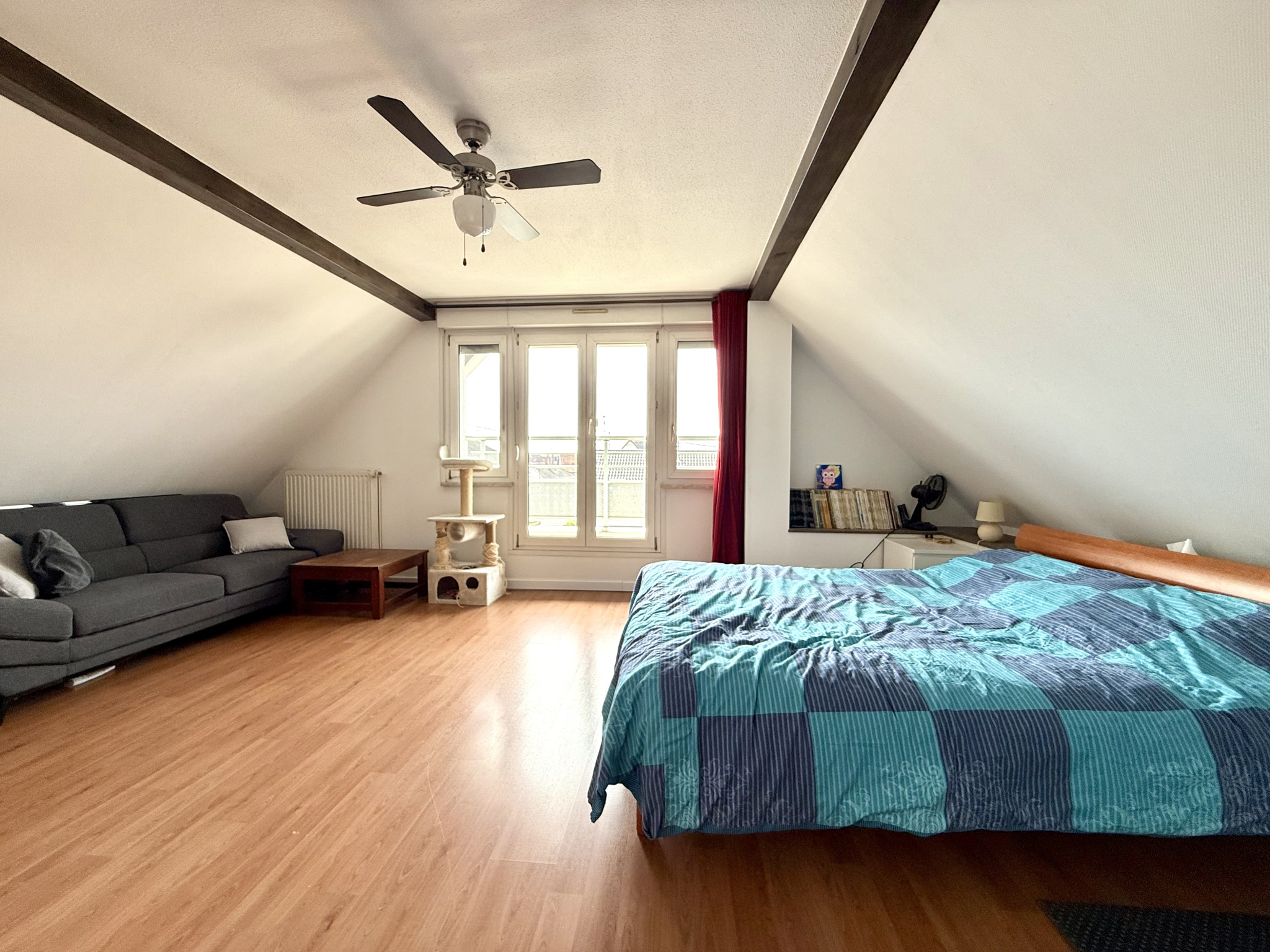 Hoerdt , beau 4/5 pièces duplex 135m2 au calme.