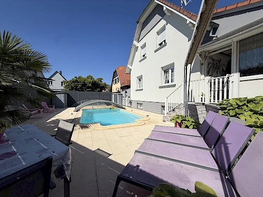 En exclusivité   Belle maison familiale 7 pièces avec piscine à Hoerdt