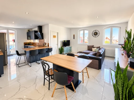 Superbe appartement 4 pièces lumineux de 92,7 m2 + parkings