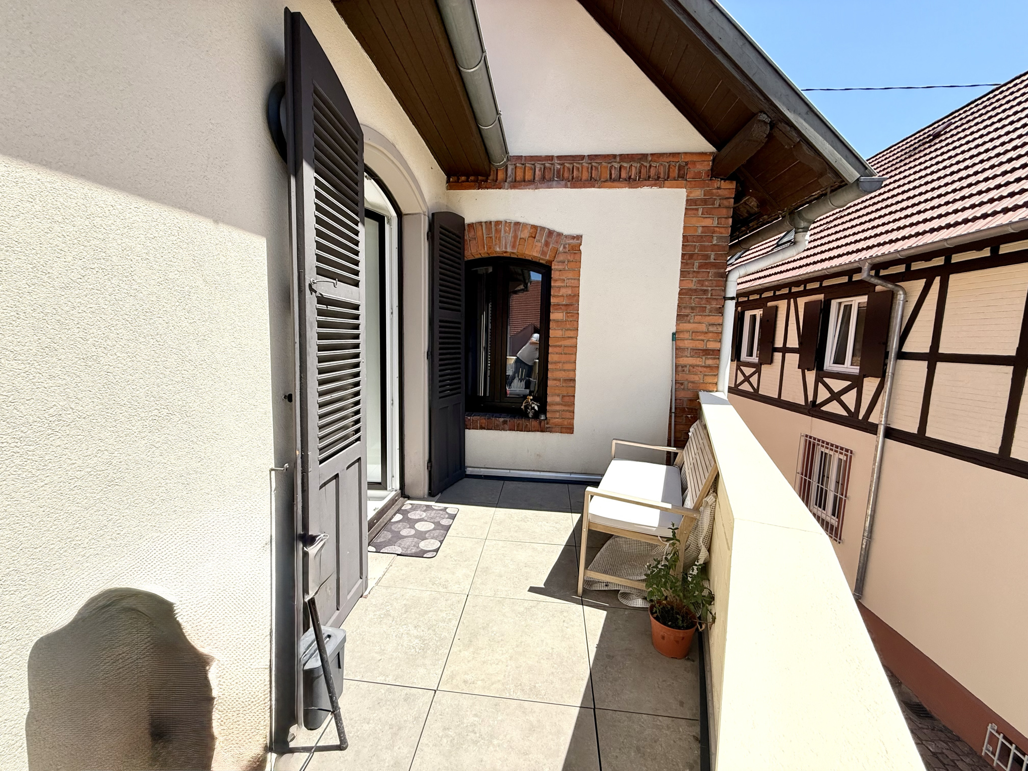 Superbe appartement 4 pièces lumineux de 92,7 m2 + parkings