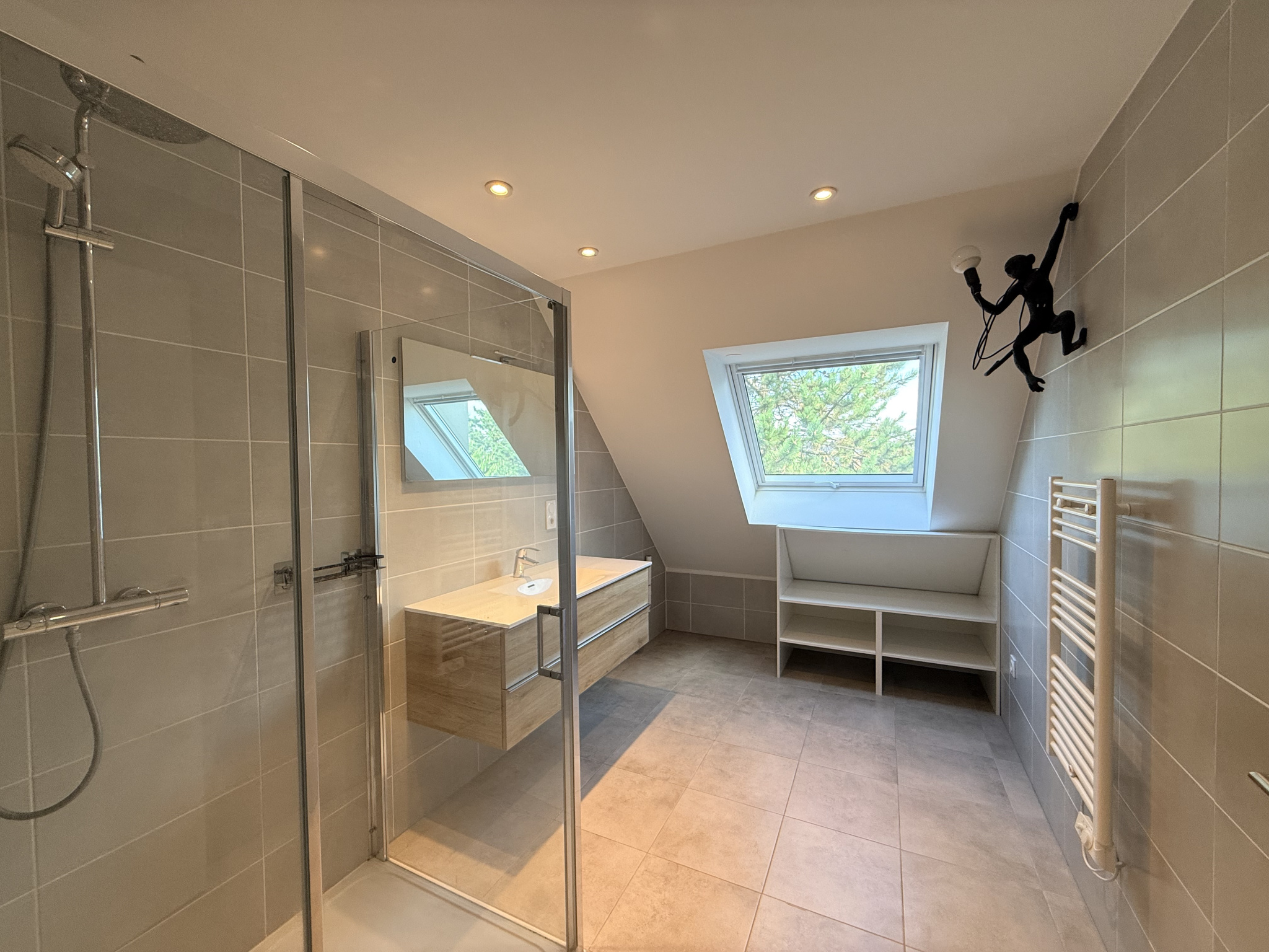 Appartement 3 pièces en attique   80,23 m2 habitables   96,57 m2 au sol