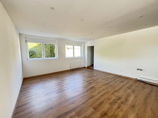 NOUVEAUTÉ   3 PIÈCES ENTIÈREMENT RÉNOVÉ   62,90 M2   ESPACE VERT &amp; 2 GARAGES
