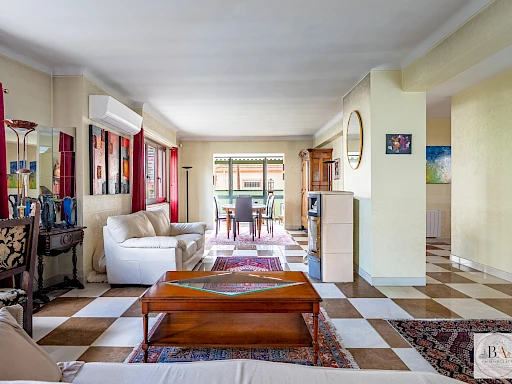 Maison de caractère 157M2 + Cour + Garage