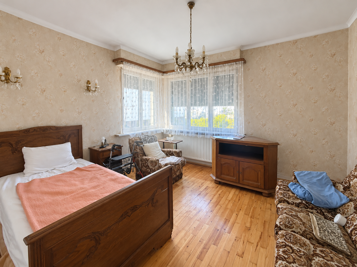 À SAISIR   MAISON 6 P À RÉNOVER SUR 9,46 ARES