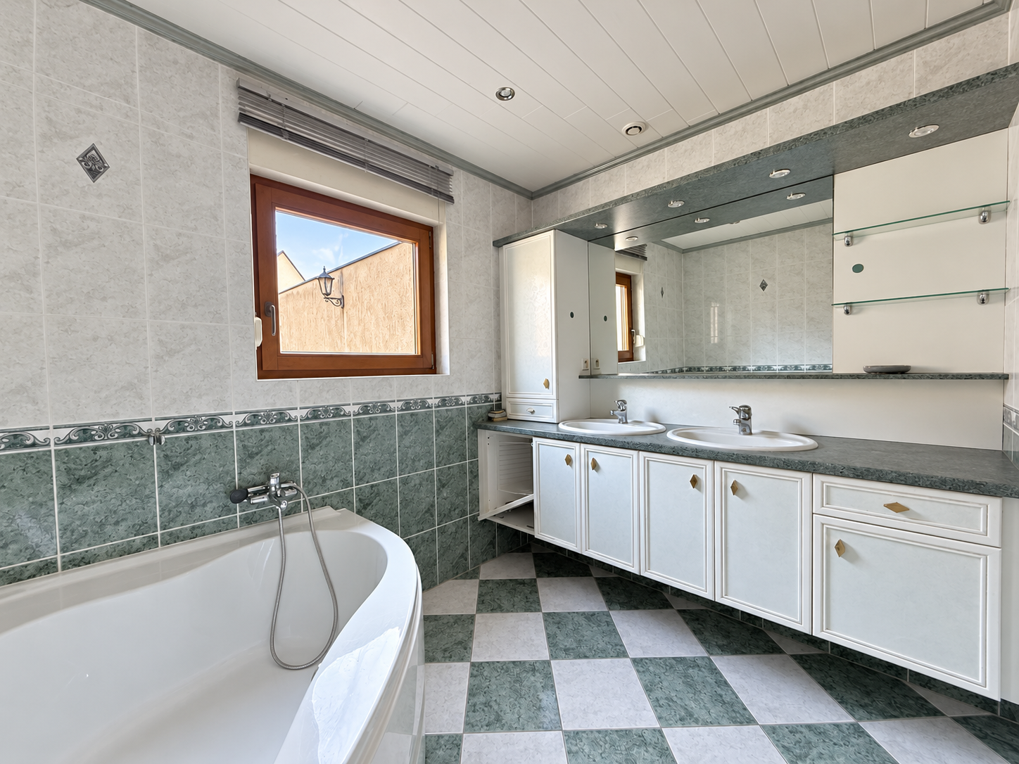 Gries Beau 3 pièces 72m2 avec grande terrasse