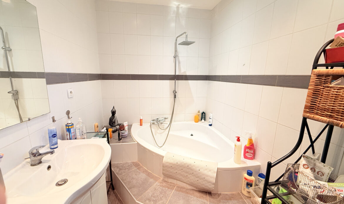 dce780a5.jpg